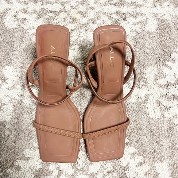 Aldo Okurr Block Heel Sandal Bone Taupe Color Size 8.5 - Picture 2 of 6